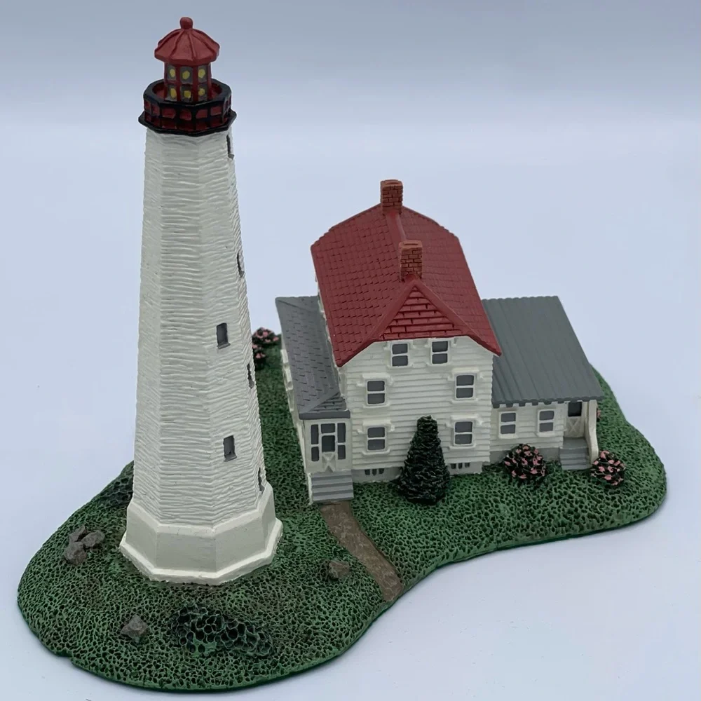 Sandy Hook Lighthouse.-‎ Danbury Mint Historic American Lighthouse Figure 1993